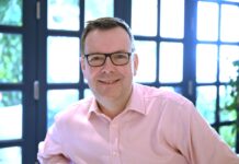 Exclusive | AI Will Transform Asset Management Like Internet Did in 2000s: InvestorAi CEO Bruce Keith